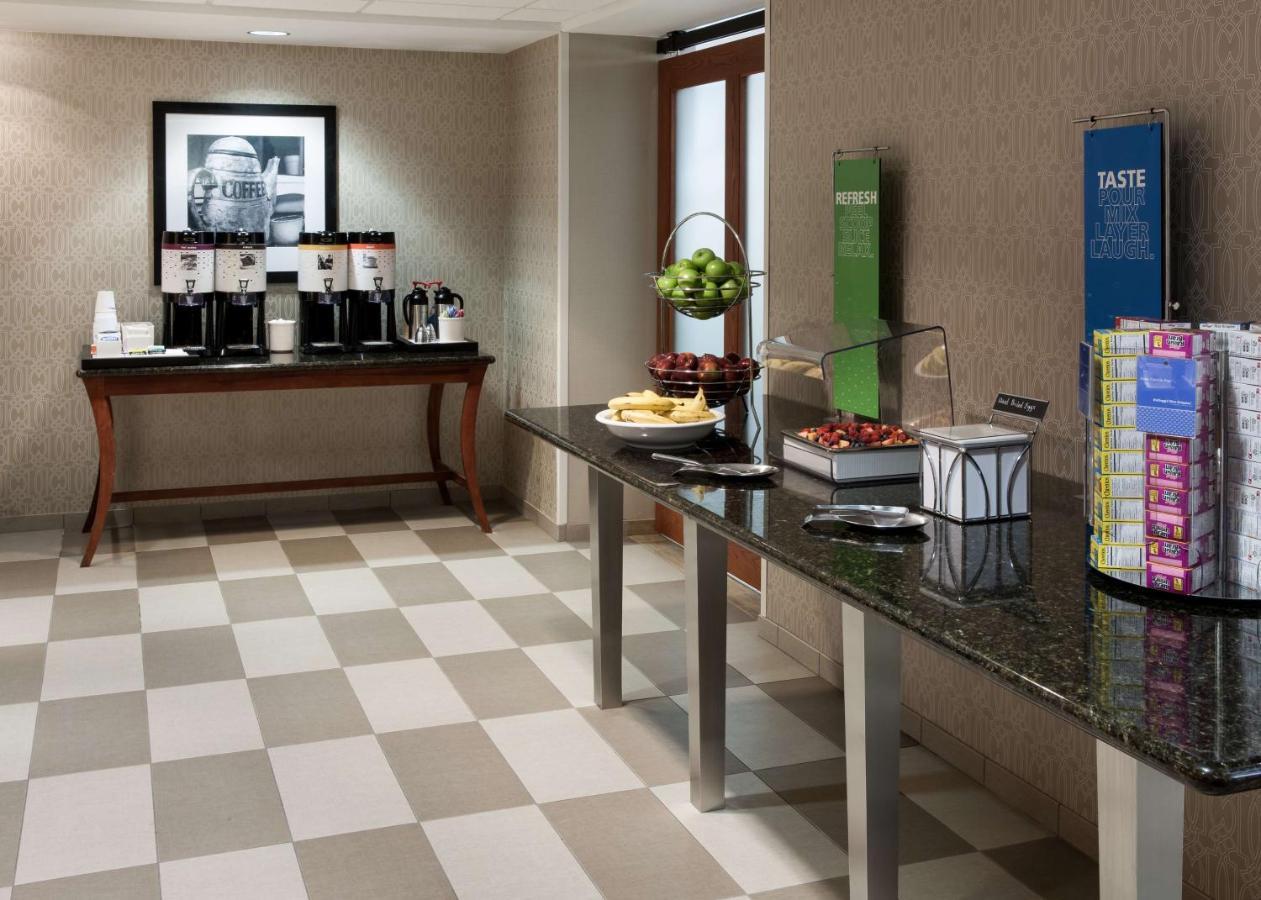 Hampton Inn & Suites Davenport Buitenkant foto