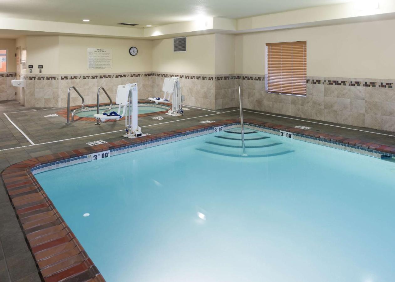 Hampton Inn & Suites Davenport Buitenkant foto