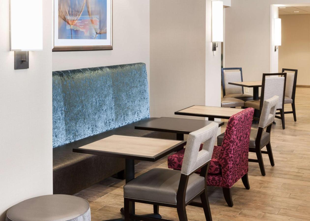 Hampton Inn & Suites Davenport Buitenkant foto