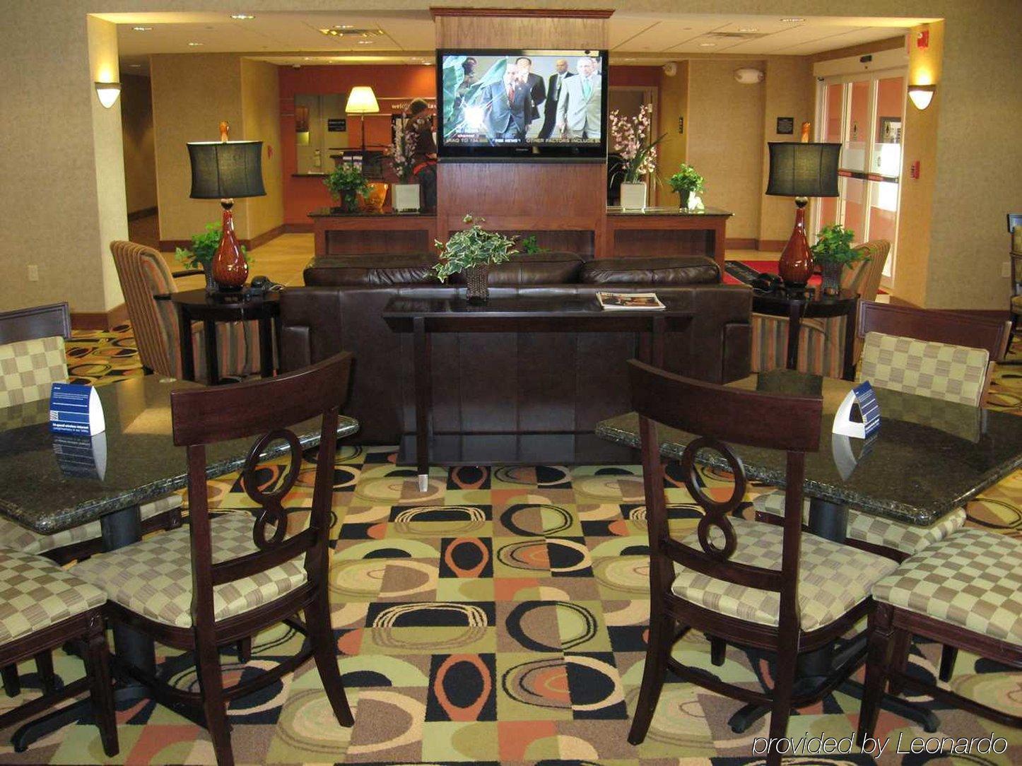 Hampton Inn & Suites Davenport Restaurant foto