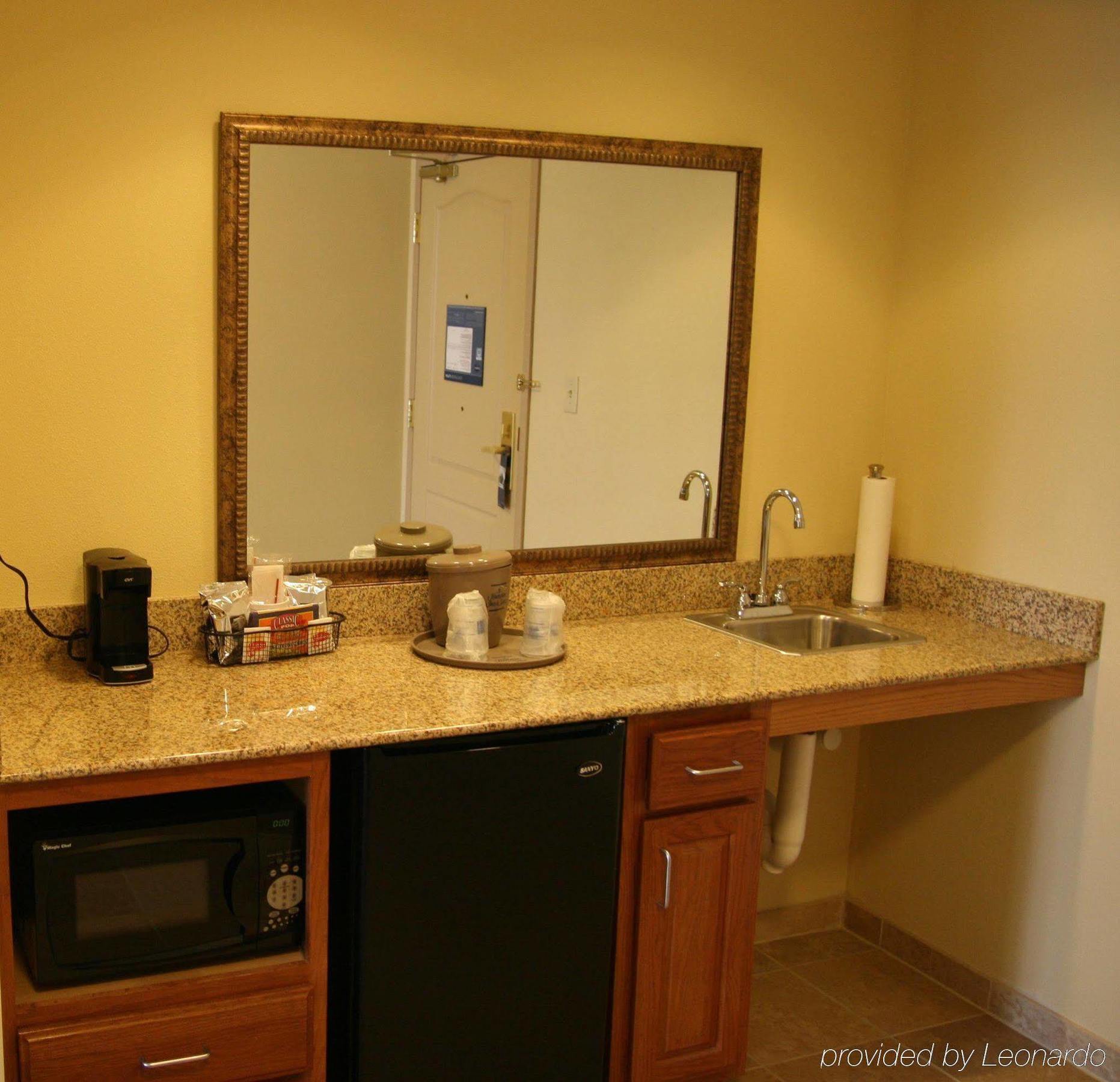 Hampton Inn & Suites Davenport Kamer foto